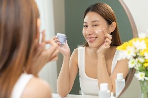Usiamu 30? Ini Rutinitas Kulit yang Direkomendasikan Dokter Kulit