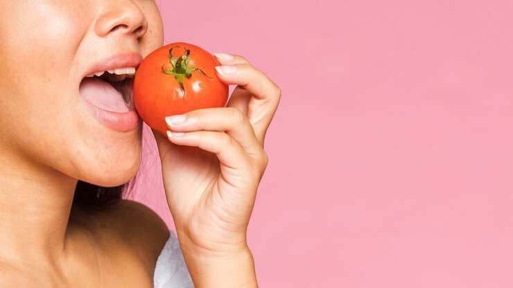 Makan Tomat untuk Kesehatan Kulit, Cara Alami Cegah Penuaan