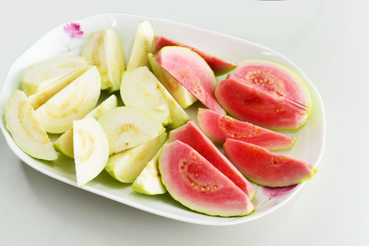Makanan Kaya Vitamin C yang Membantu Mencerahkan Kulit Alami